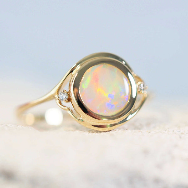 gold lightning ridge opal ring